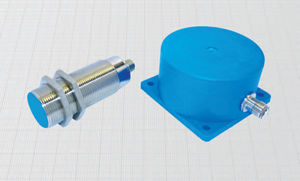 индуктивный бесконтактный датчик 1