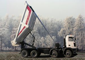 прямоугольный ковш для подачи бетона
