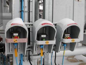 защитный козырек для оборудования