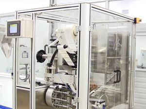 полностью автоматическая этикетировочная машина
