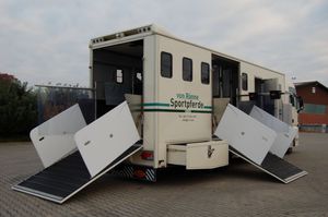 транспортный грузовой автомобиль