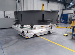 AGV для разгрузочно-погрузочных работ 1