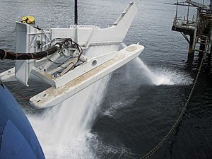 автоматическое устройство для подъема из воды