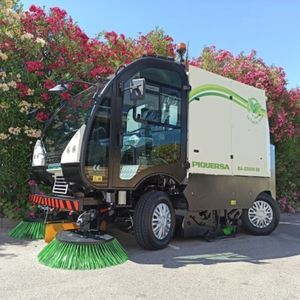 автономная подметальная машина