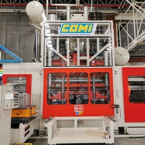 устройство для термоформования для панелей