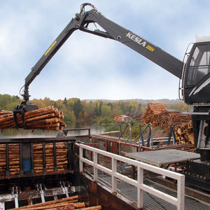 башенный кран на грузовике