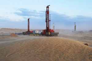 буровая установка для взрывных скважин