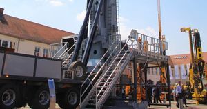 буровая установка для глубокого бурения