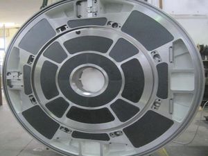 четырехкулачковый токарный патрон