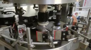 автоматическая этикетировочная машина
