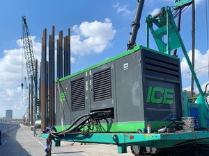 гидравлический блок с электродвигателем