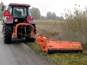 бензокоса измельчитель