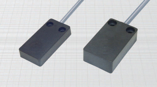 Индуктивный бесконтактный датчик - DCAX/4609KS3GD - BDC ELECTRONIC S.r.l. - прямоугольный / 60 Vcc / из пластика