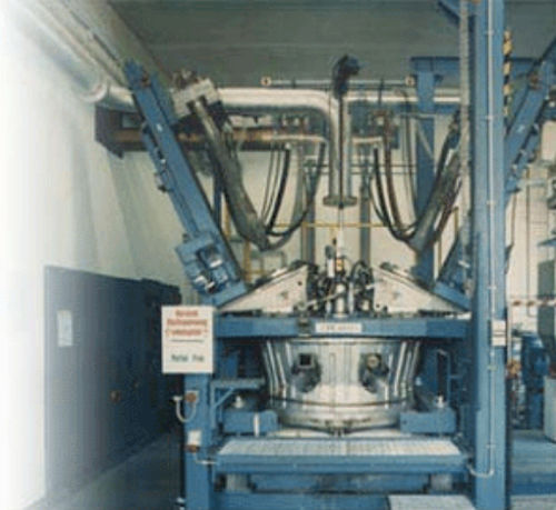 Печь с камерой - OTTO JUNKER GMBH - для плавки / для ионного азотирования / индукционная