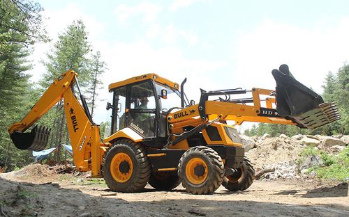 Шарнирный экскаватор-погрузчик - BULL HD 96 4wd - BULL MACHINES PVT LTD