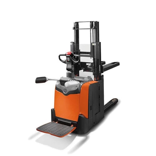 Штабелер с платформой - BT Staxio P series - Toyota Industrial Equipment - электрический / с платформой для оператора / 24 В