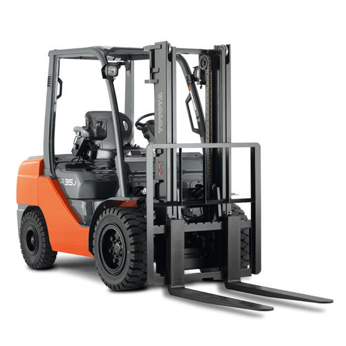Вилочный погрузчик с дизельным двигателем - Tonero HST - Toyota Industrial Equipment - СНГ / с местом для сидения водителя / транспортный