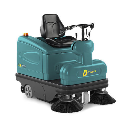 Автономная подметально-всасывающая машина - TIGRA - Eureka Floor Cleaning Machines - электрическая / для наружного применения / для интерьера