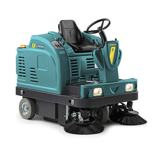 Автономная подметально-всасывающая машина - XTREMA - Eureka Floor Cleaning Machines - электрическая / на бензине / для наружного применения