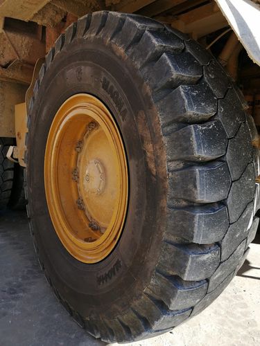 Шина для строительной техники - MA04+A - Magna Tyres Group - для карьерного самосвала / 49 дюймов
