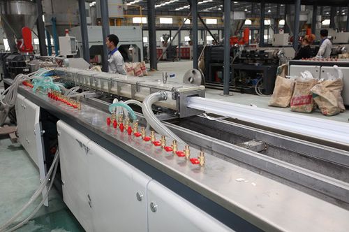 Многослойная экструзионная линия - XRXC series - Jiangsu Xinrongplas Machinery Co., Ltd - двойной шнек / для труб / для профилей