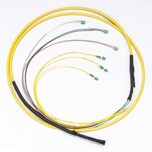 Кабельная сборка для передачи данных - HR0018GMC12U820100F-PK - CORNING - многомодальное оптоволокно / дуплексный / низкопрофильный