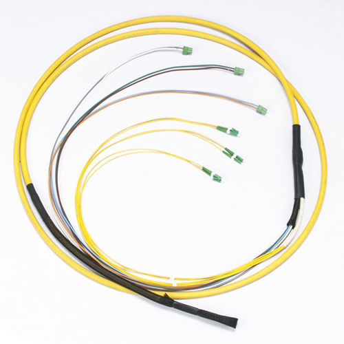 Кабельная сборка для передачи данных - HR0018K6C06U820100F-PK - CORNING - многомодальное оптоволокно / дуплексный / низкопрофильный