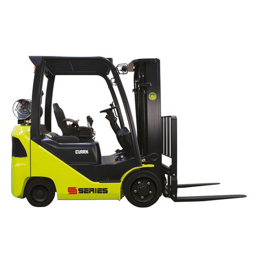 Вилочный погрузчик СНГ - S series - CLARK Material Handling - с местом для сидения водителя / для разгрузочно-погрузочных работ / компактный