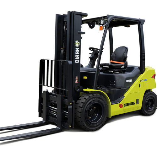 Электрический вилочный погрузчик - SXE series - CLARK Material Handling - с местом для сидения водителя / для очень узких проходов / для паллет