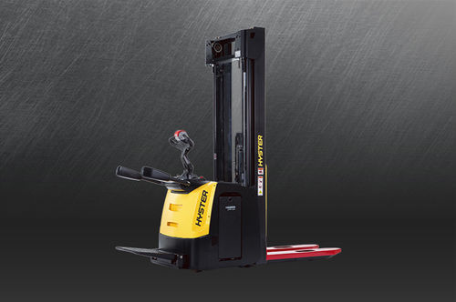 Штабелер для паллет - S1.2-2.0S-IL-SL - HYSTER - электрический / со «стоячим» водителем / с платформой для оператора