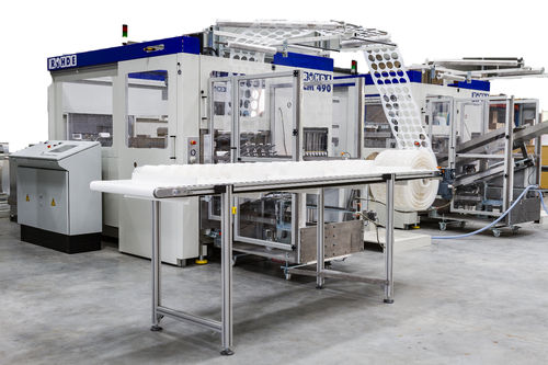 Устройство для термоформования с подачей в рулонах - CM series - Rohde Maschinenbau GmbH - для производства стаканов / автоматическое / для очистки сжатого воздуха