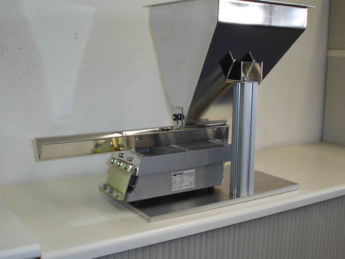 Распределитель для сыпучих веществ - AViTEQ Vibrationstechnik GmbH - компактный / защищенный