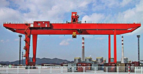 Колесный козловой кран - Henan Weihua Heavy Machinery Co., Ltd - для контейнера / гидравлический