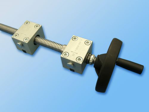 Штурвал управления - HAND WHEELS WITH REAMED HOLES AND SLOT FOR TAB - Bimeccanica s.r.l. - для управления / для зажима / с индикатором
