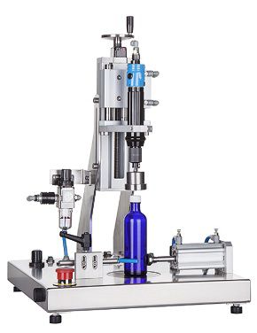 Пневматическая укупорочная завинчивающая машина - IC Filling Systems LTD - автоматическая