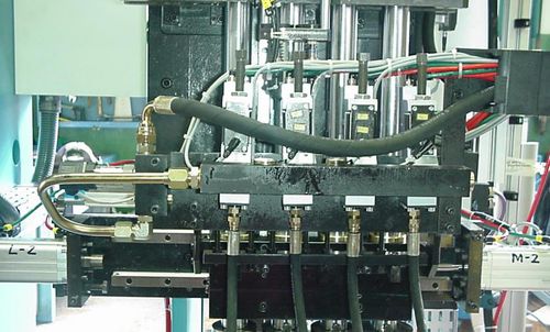 Машина для установки тары для подушечек - AGME Automated Assembly Solutions