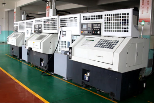 Токарный станок ЧПУ - Ningbo GongTie Precision Machinery Co.,LTD - горизонтальный / 3 оси / с автоматической погрузкой/разгрузкой