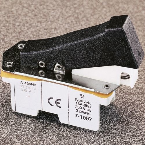 Переключатель с рычагом - LLA424N0A - BREMAS BETTER SWITCHES - 2 полюса / промышленный / из пластика