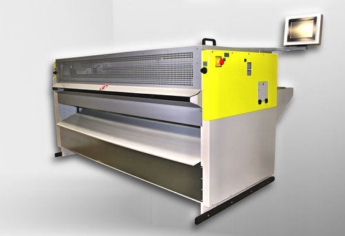Волнистая машина для производства картонных коробок - ECOMATIC  - SOLARCO Machinery, s.r.o. - со сквозными отверстиями / полуавтоматическая