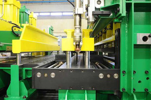 Станок для лазерной сварки - CISAM IMPIANTI s.r.l. Press Feeding Equipment - автоматический / для стали / с подвижной головкой