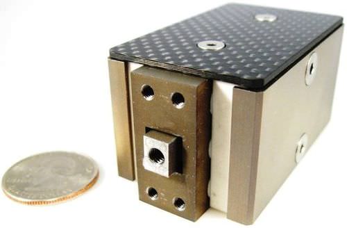 Линейный пьезоэлектрический двигатель - 10 mm, 151 N | SQ-150 Series - DSM