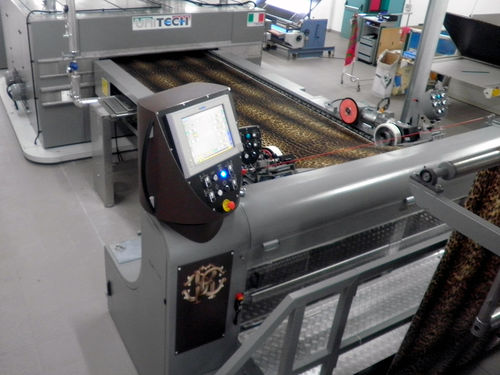 Осушитель с кипящим слоем - UNITECH TEXTILE MACHINERY - непрерывного действия / для очистки / с ленточным конвейером
