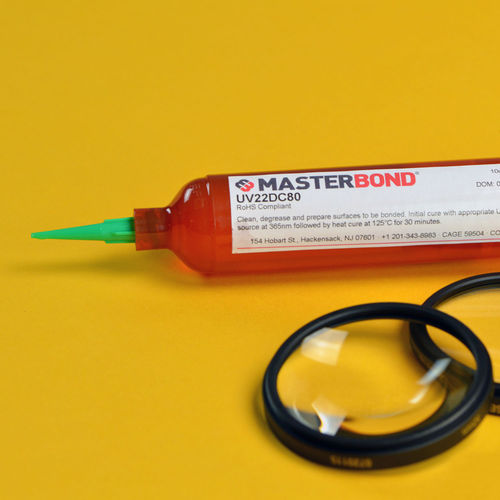 Клей с УФ-полимеризацией - UV22DC80-1 - Master Bond - эпоксидный / для металла / для пластмассы