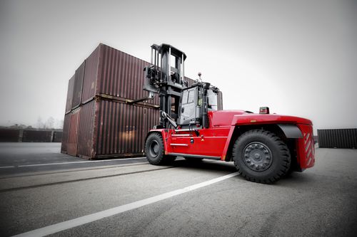 Вилочный погрузчик с двигателем внутреннего сгорания - DCF180–520 - Kalmar - с местом для сидения водителя / 4-колесный / для высоких нагрузок