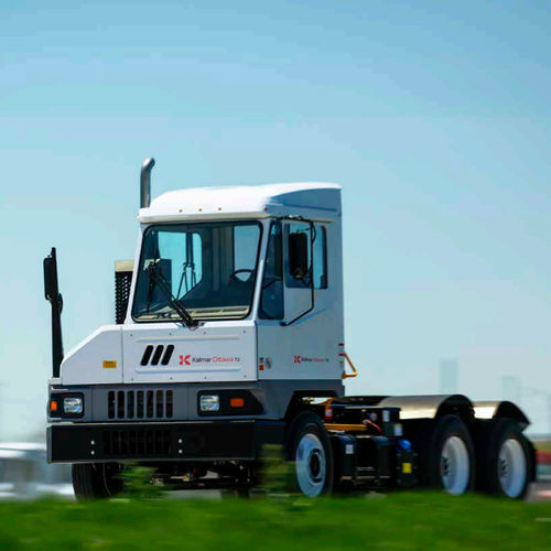 Дизельный трактор - T2 - Kalmar - 4-колесный / с местом для сидения водителя / промышленный