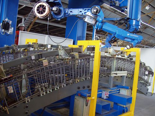 Роботизированная сборочная машина - A.W.M. S.p.A. Automatic Wire Machines - для клетки