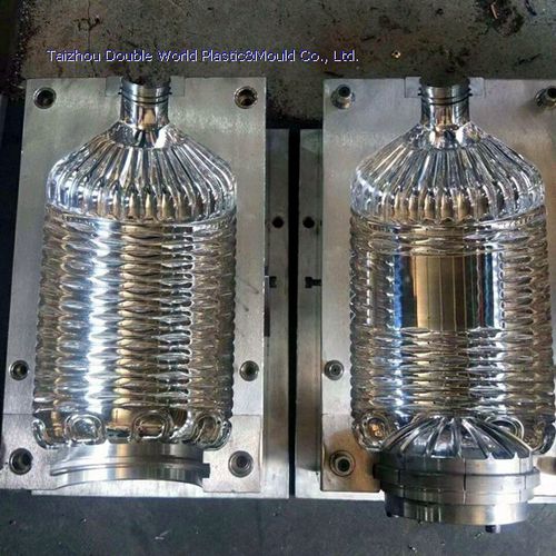 Многорезонаторная выдувная форма - DDW-BM100 - Taizhou Double World Plastic&Mould Co., Ltd. - для бутылок из ПЭТФ / для производства упаковки / для авиационной промышленности