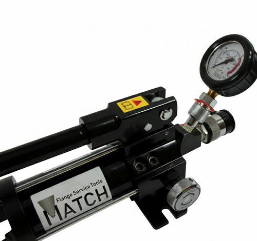 Ручной гидравлический насос - P350AEX  - MATCH s.r.o Flange Service Tools - для оснастки / для использования в открытом море / для использования в промышленности