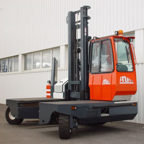 Боковая подъемная тележка СНГ - C4500-12 LATERAL - AMLIFT - дизельная / для наружного применения / с цельнолитыми гибкими шинами