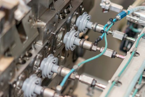 Литье пластмассы из двух материалов - Helvoet Rubber & Plastic Technologies B.V. - полипропилена / для труб / медицинской